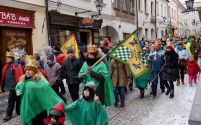 Orszaki i Korowody Trzech Króli – zaproszenie na rodzinne świętowanie Epifanii