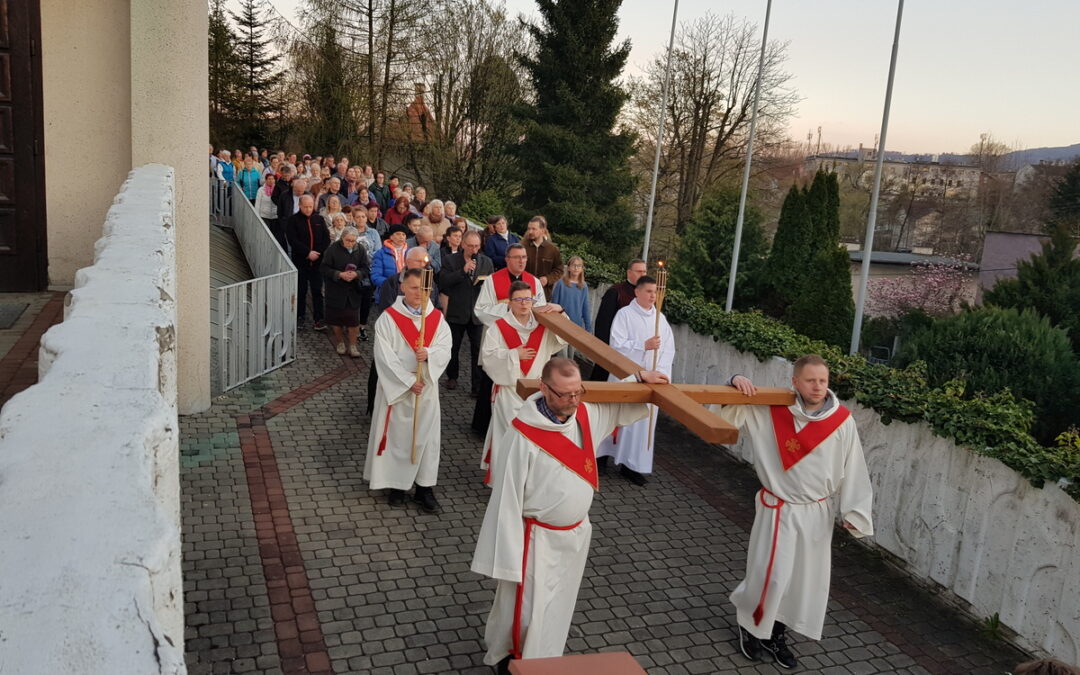 Parafialna Droga Krzyżowa ulicami Bielska-Białej