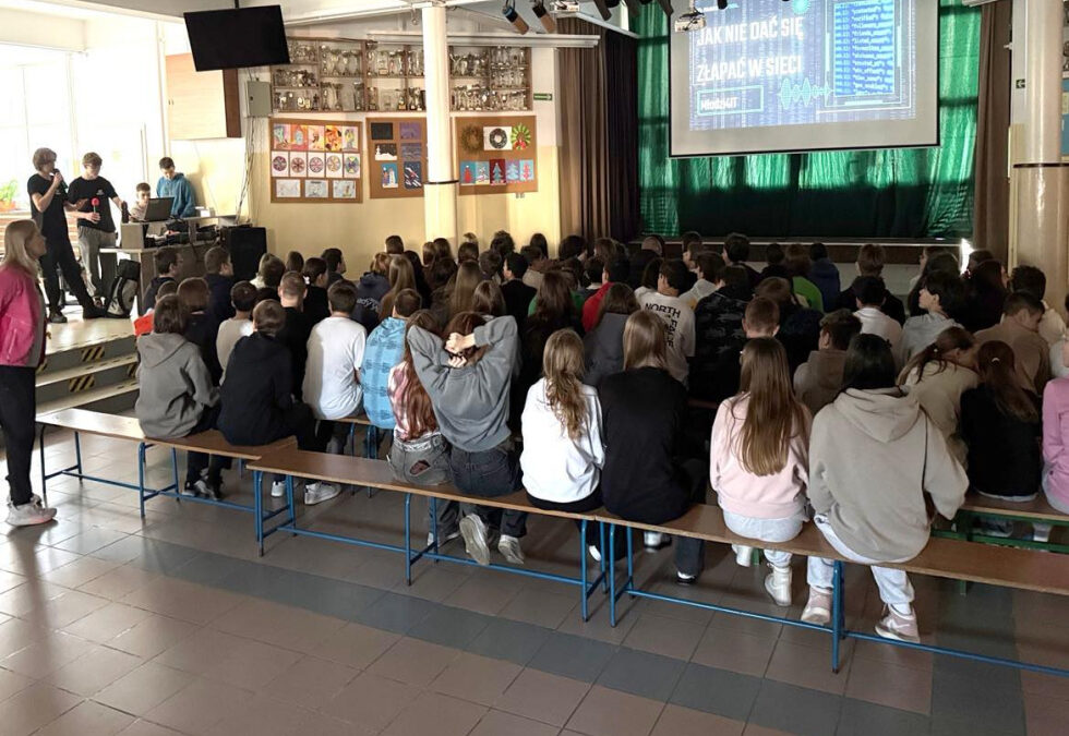 Jak nie dać się złapać w sieci