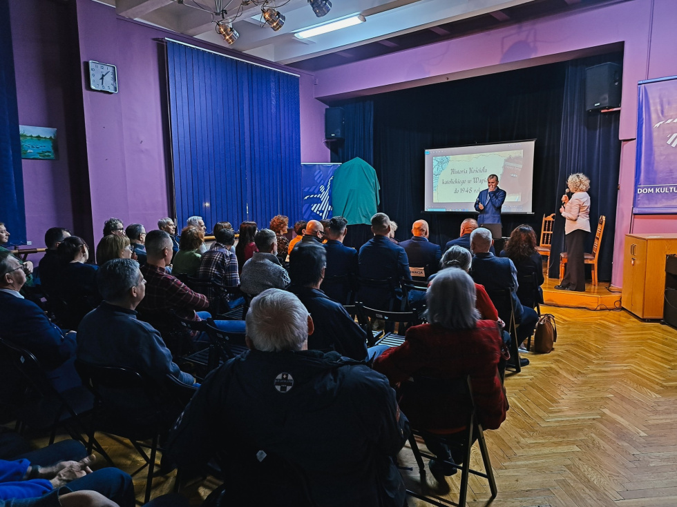 586526172_1273640438141131_3496135400036732440_n