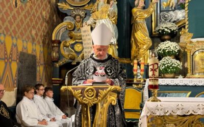 Dzień Zaduszny w żywieckiej konkatedrze.