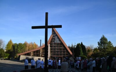 Uroczystość Wszystkich Świętych na bielskiej nekropolii.