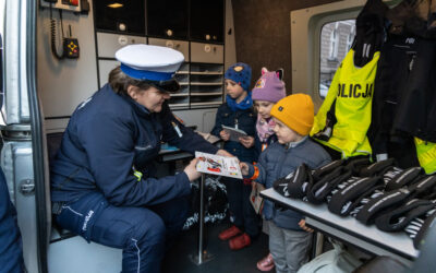 Na drodze bądź uważny i widoczny