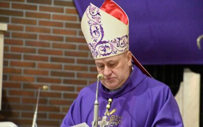 Droga Krzyżowa w bielskim kościele św. Pawła Apostoła.