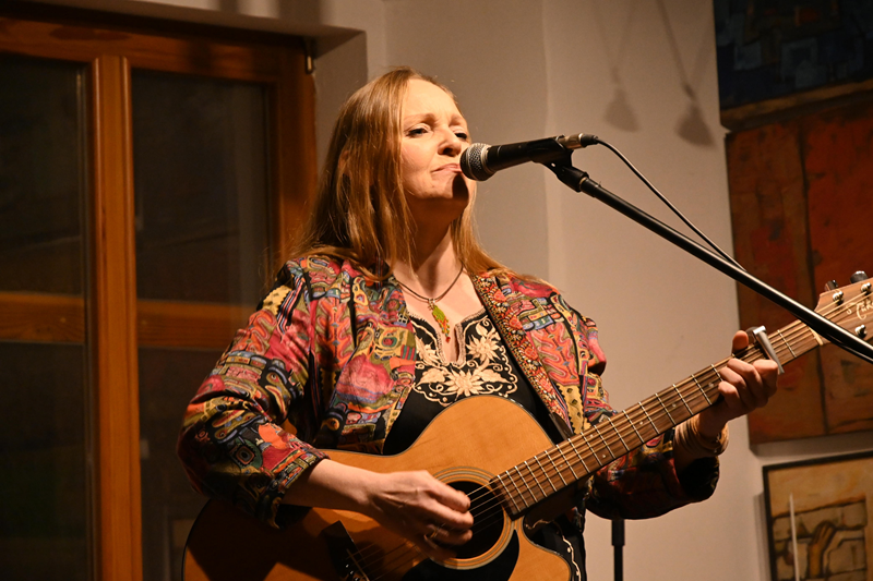 Koncert i promocja książki w Bielskiej „Galerii Wzgórze”