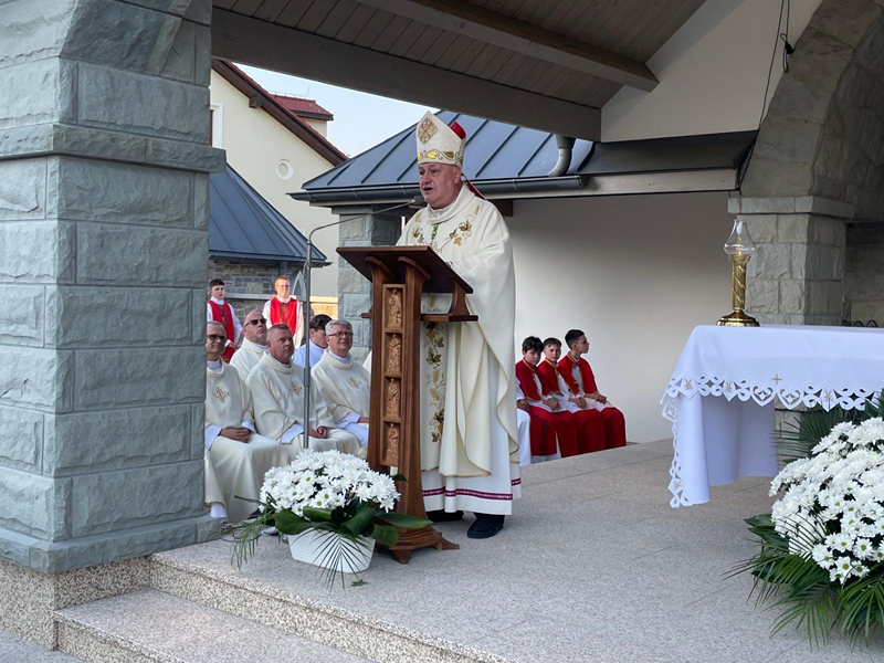 Neoprezbiterzy u Pani Hałcnowskiej.