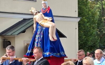 Uroczystości odpustowe u Pani Hałcnowskiej.