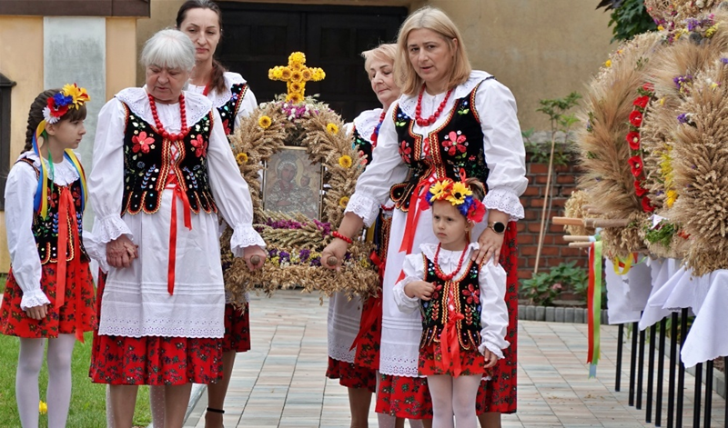 Diecezjalne dożynki w Inwałdzie.